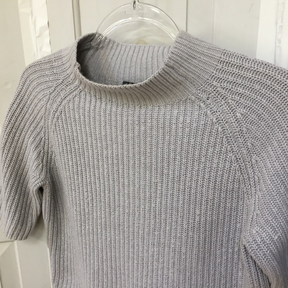 Theory Gray Mock Neck Cropped Cotton/ Cashmere Sweater - Picture 11 of 16
